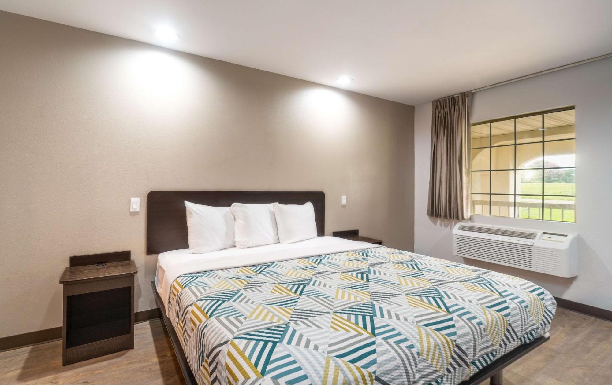 6-livingston, Tx Hotel 2*