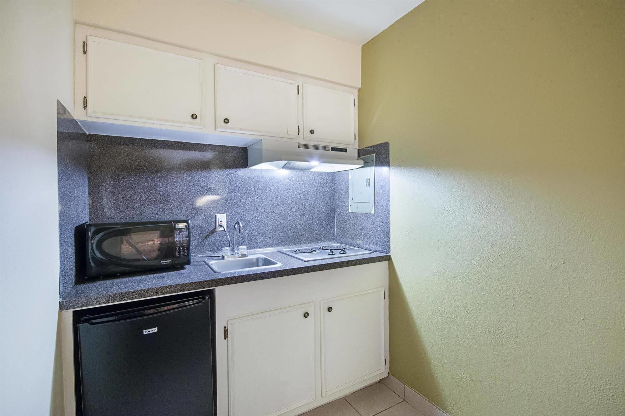 6-livingston, Tx Hotel 2*